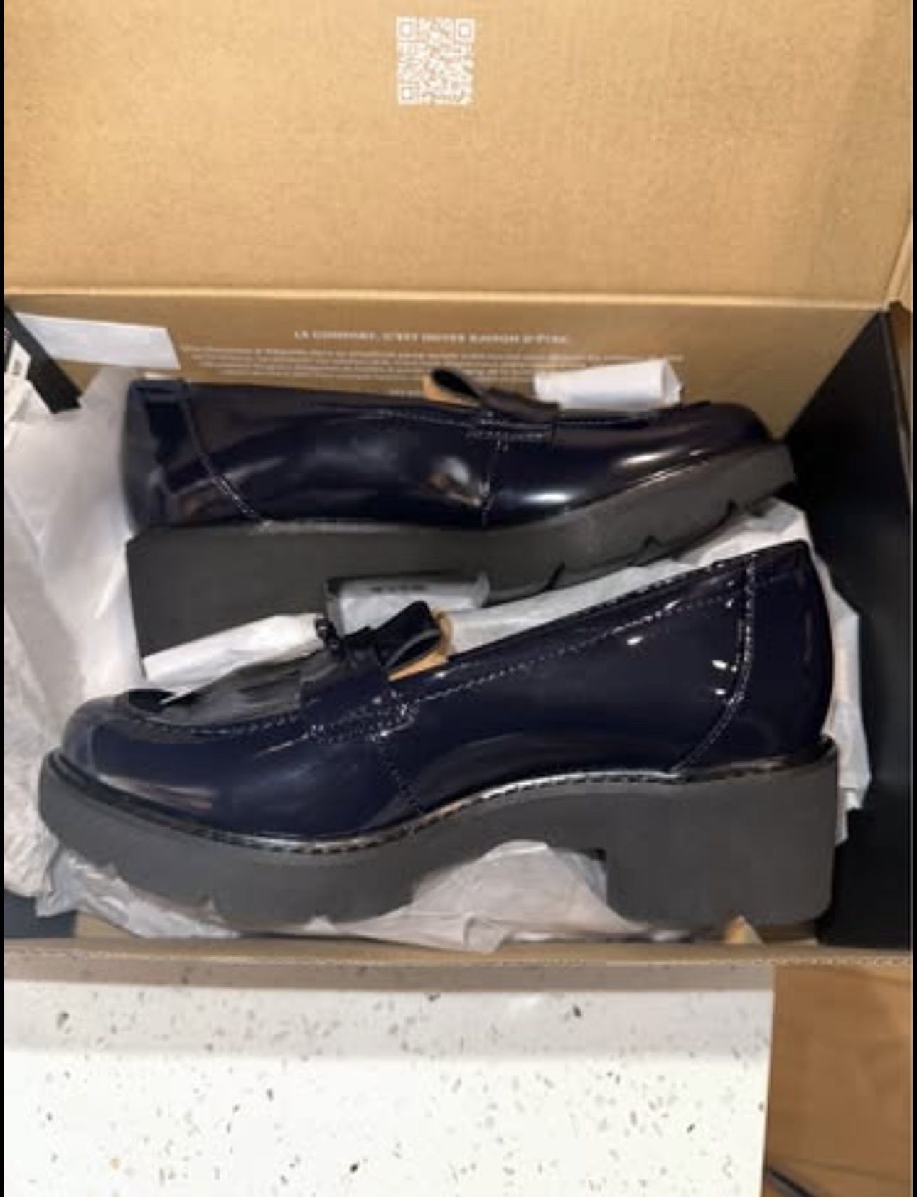 Naturalizer Women’s Patent Leather Loafers – Navy Blue – Size 5 – New in Box