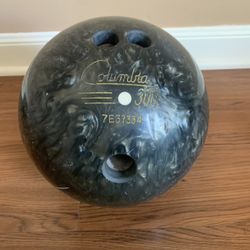 Columbia 300 Bowling Ball