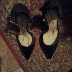 Black Woman's High Heels In Suede With Textured Heel