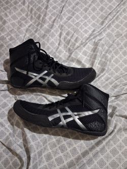 Asics wrestling shoes