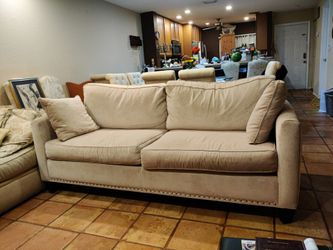 Couch hm Richard American made
