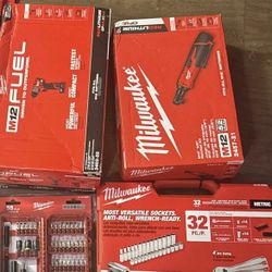 Milwaukee M12 Sets