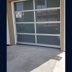 8x7 Glass Garage Door With All Components 