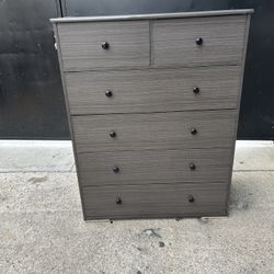 Dresser 6 Drawers Available In Different Colors 