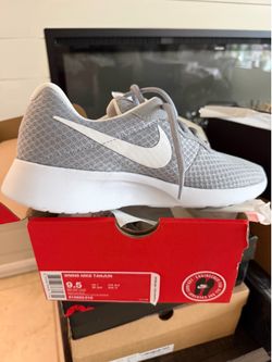 Women’s shoes