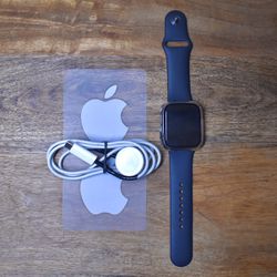 Apple Watch Series 8 - 45mm (GPS)
