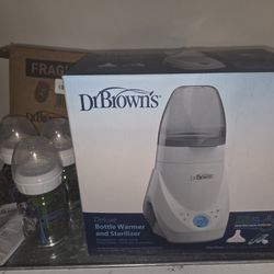 New Dr. Brown Deluxe warmer and sterilizer AND Dr. Brown 5ozs glass bottles