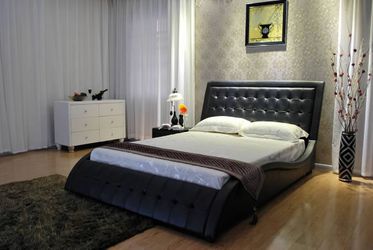 Vinyl Platform Bed-Black/Brown/White