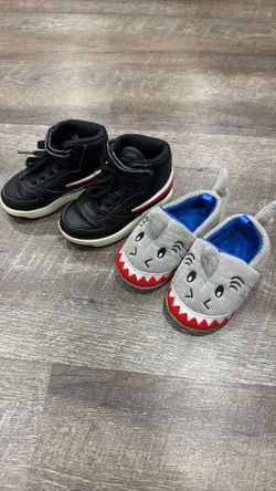 Kids Shoes Size 6