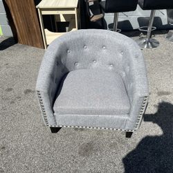Single seat chair