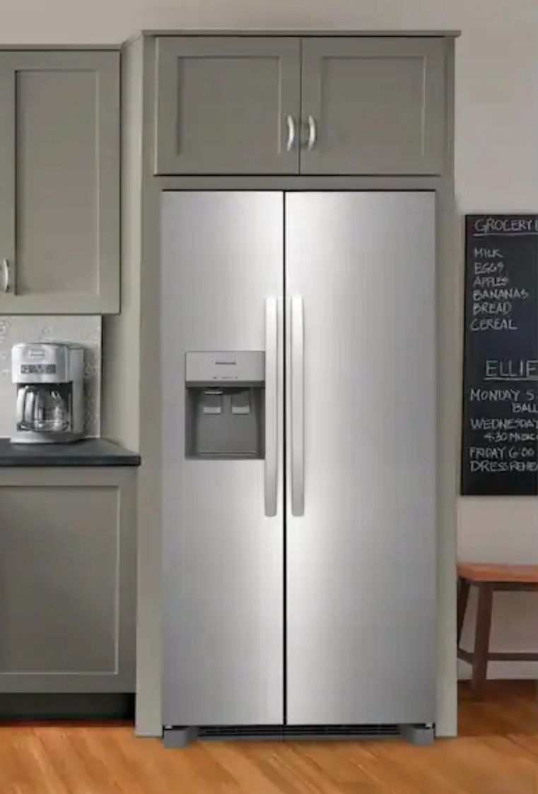 Frigidaire 33 in. 22.3 cu. ft. Standard Depth Side by Side Refrigerator in Stainless Steel 
