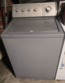 Lavadora Whirpool gris Heavy  Duty con Garantía Lusiendo y trabajando exelente $300