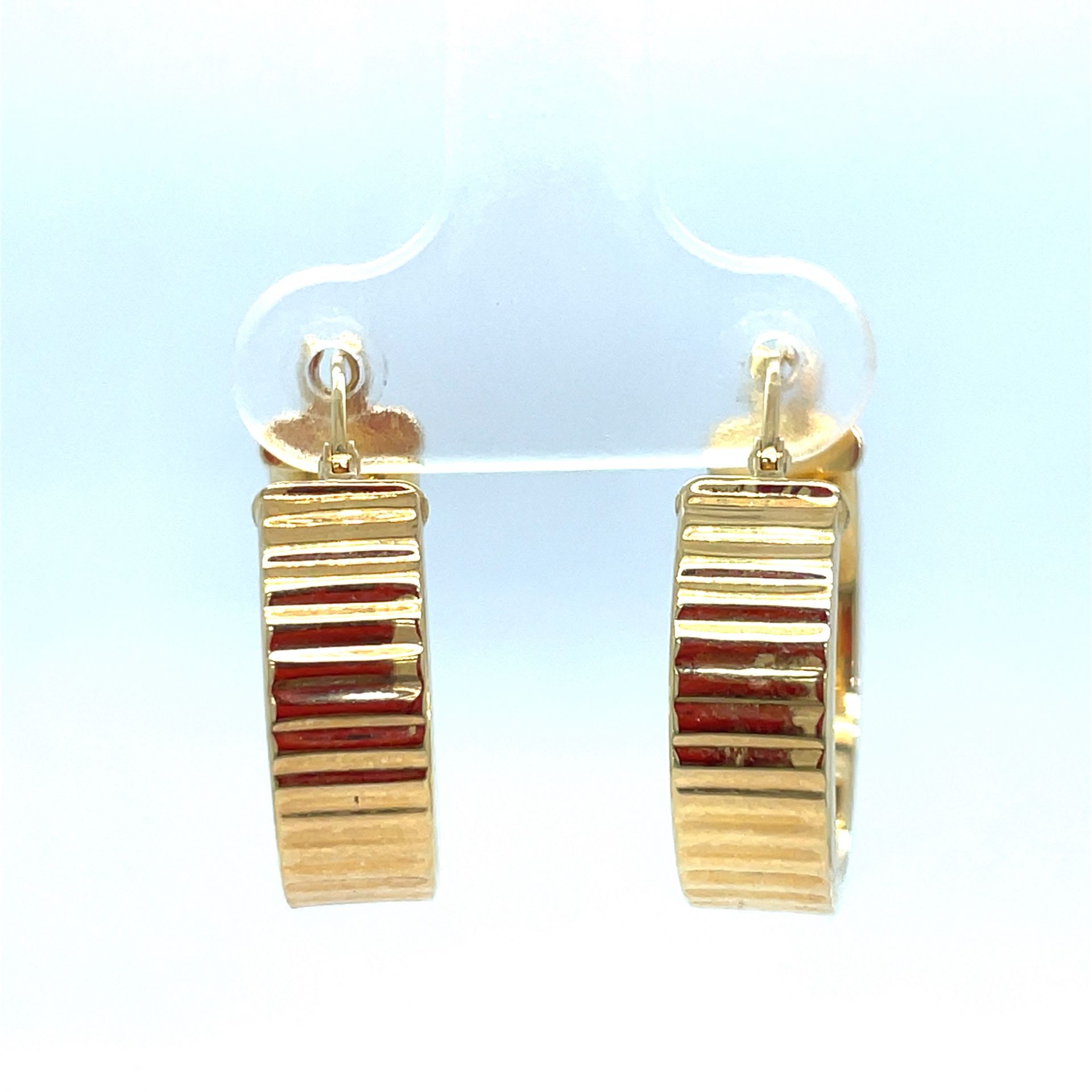 14Kt Yellow Gold Wide Huggie Hoop Earrings 2.45g 200658/11