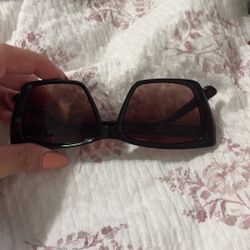 LV sunglasses 