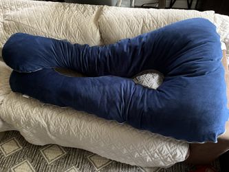 Pregnancy Pillow For Sale!! 