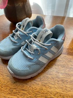 Toddler shoes  size 6 1/2