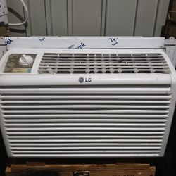 LG 5200BTU Window A/C