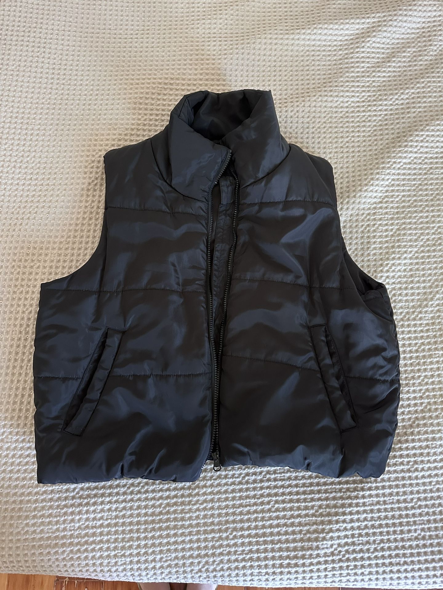 Women’s Puffer Vest