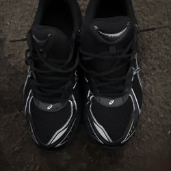 ASICS Black 