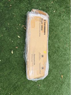 Brand new 2’ x 6’ white wall shelf pack