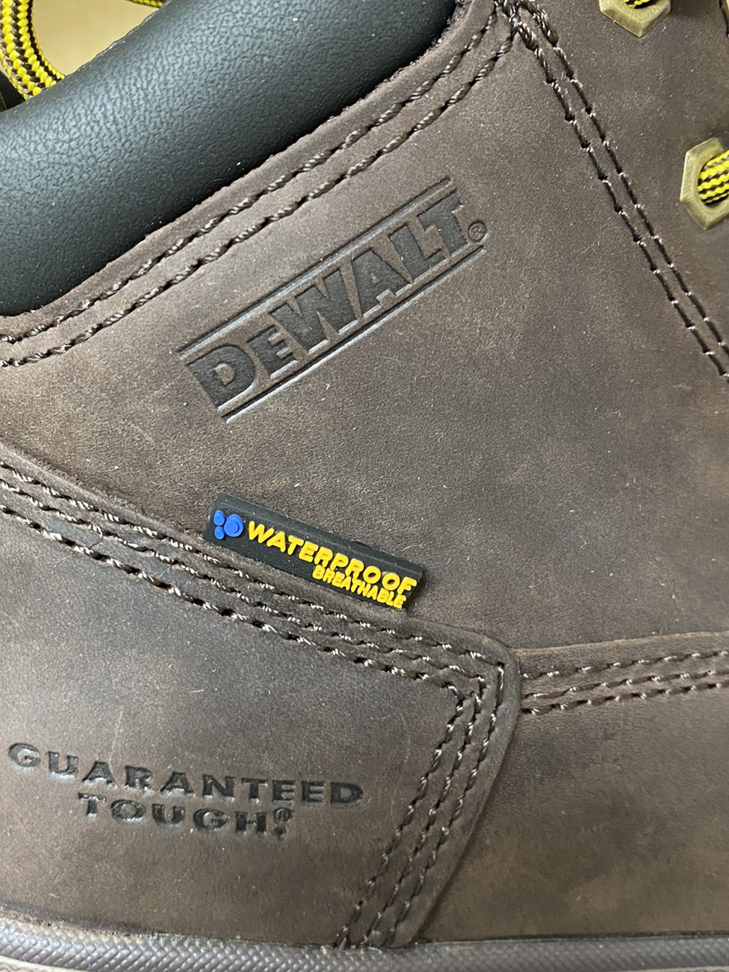 DEWALT Mens Helix Waterproof / Work Boots Size 8.5 W