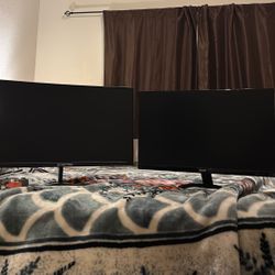 2 Monitors