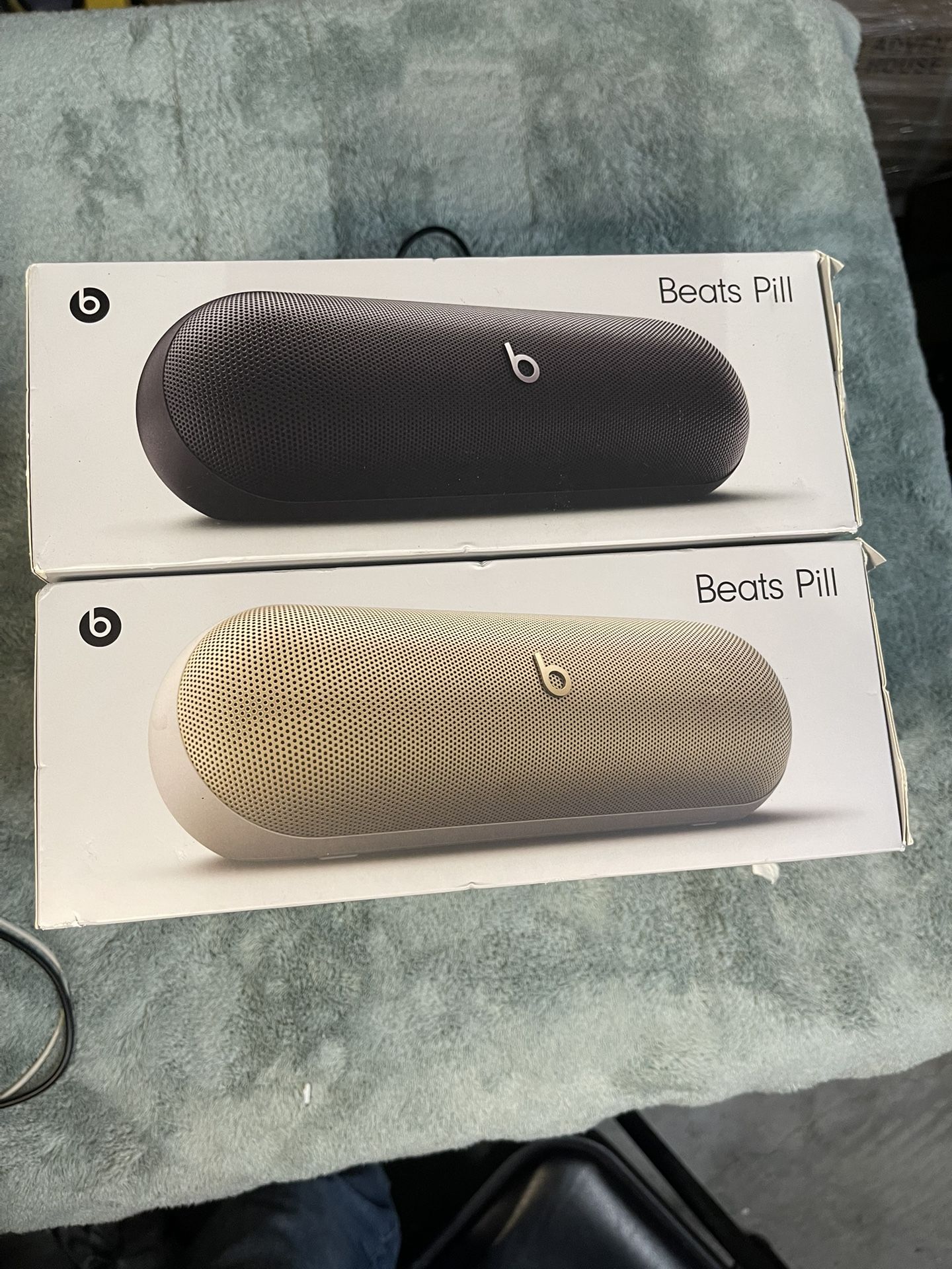 Beats Pill