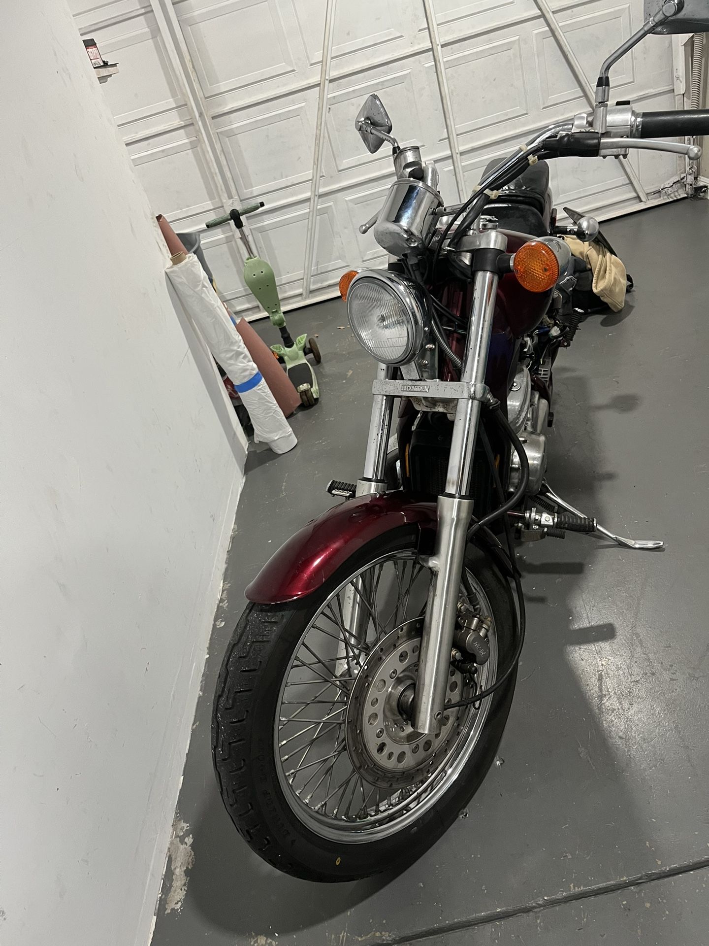 1988 HONDA VT600C. SHADOW