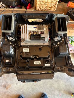 Ram radio and bezel