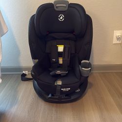Car Seat - Maxi Cosi Excellent Condition