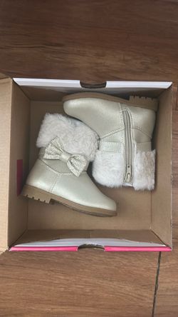 Girls boots size 5