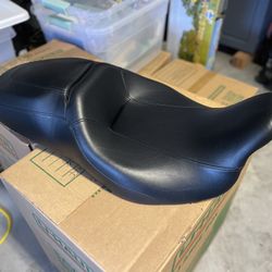 Harley Davidson Touring Seat 08-22