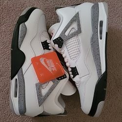 Air Jordan Retro 4 "White Cement " Size 11.5 Men
