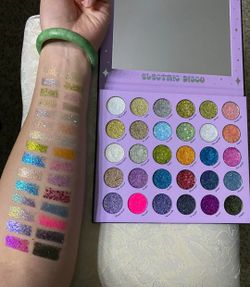 Kara Beauty Electric Glitter Pallet