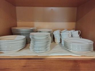 Rare Fine China Dinner Set of 16 Classic Platinum 4246