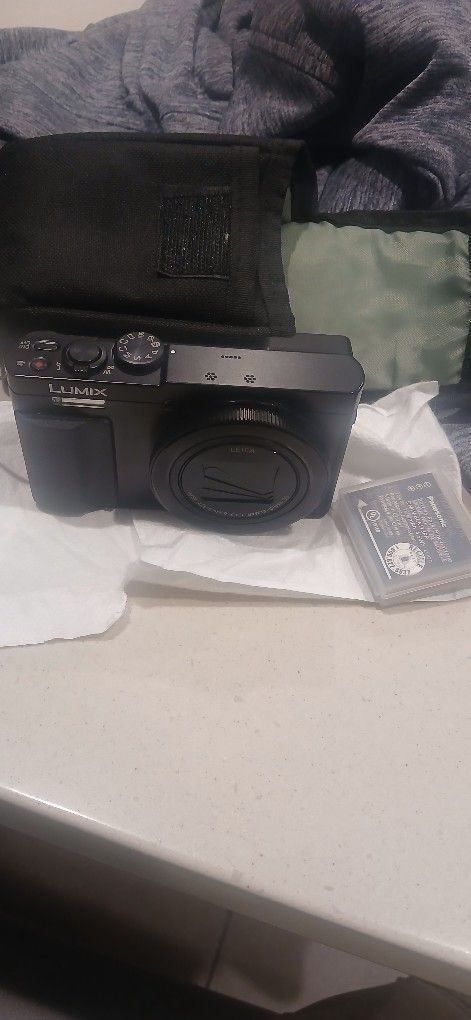 Brand New Panasonic Lumix DMC-ZS50 