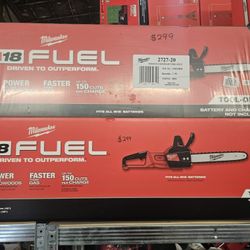 Milwaukee
M18 FUEL 16 in. 18V Lithium-Ion Brushless Battery Chainsaw (Tool-Only)