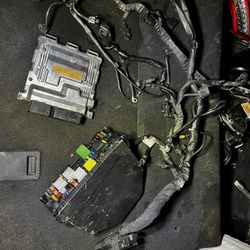 Computer, Fuse box And Harness 