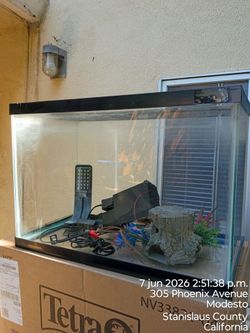 Fish tank 20 gallons