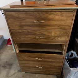 Free Dresser