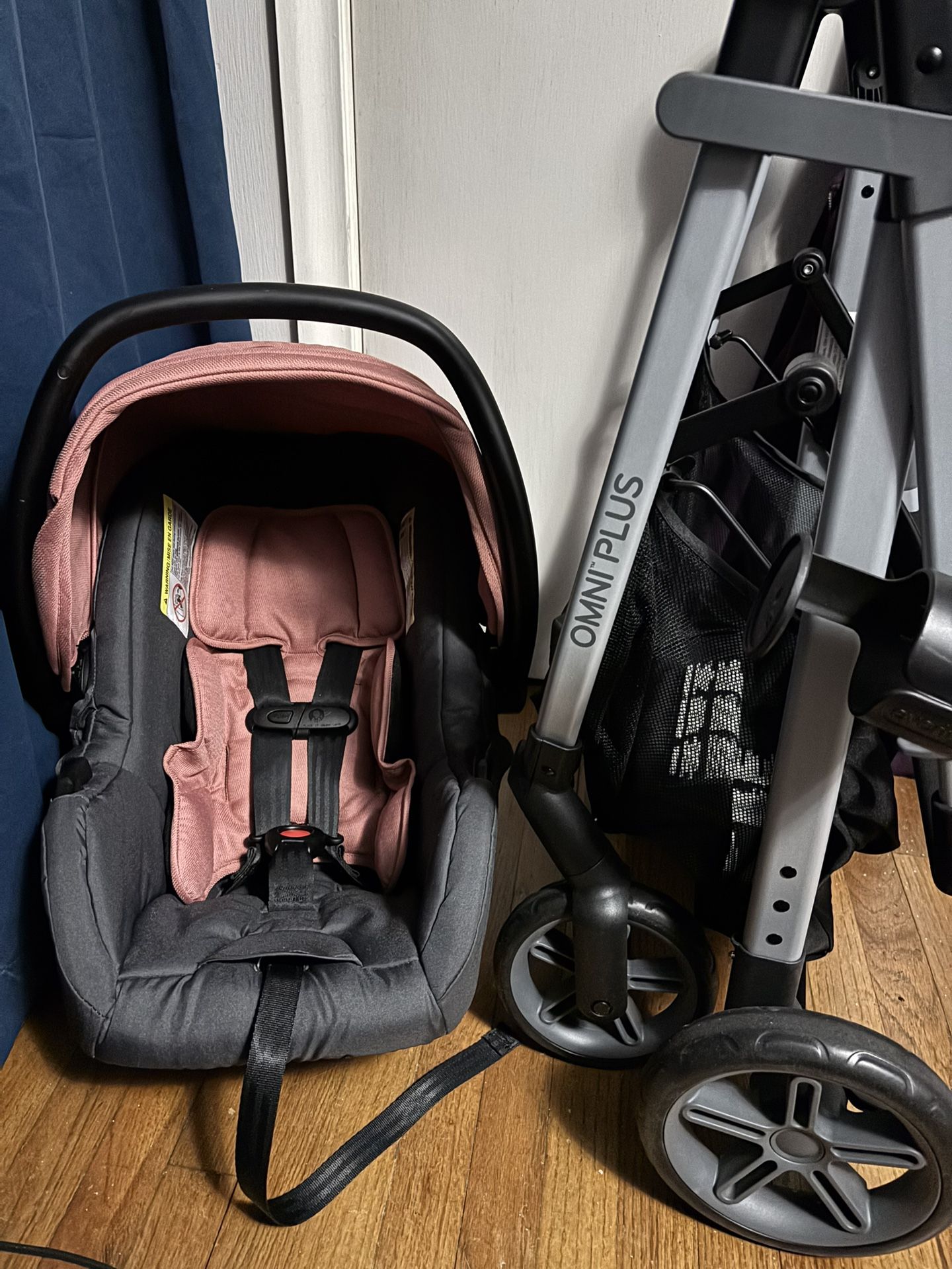 Evenflo Omni Plus Travel System. Infant Girl carrier Car seat Stroller