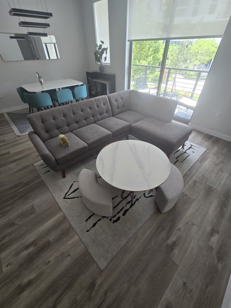 Table With 3 Small Couches