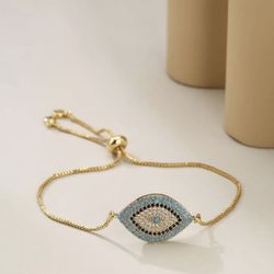 Cubic Zirconia Eye Decor Bracelet