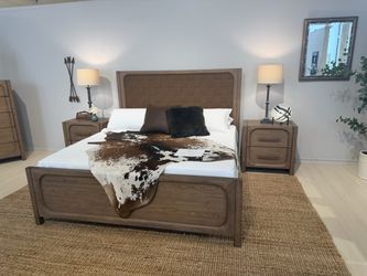 Wood and Upholstered Panel Bed bedroom set