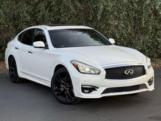 2015 INFINITI Q70