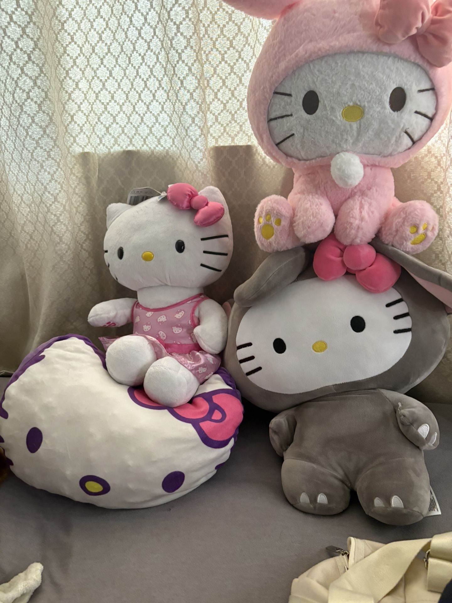 Bundle Of 4 Hello Kitty Plushies