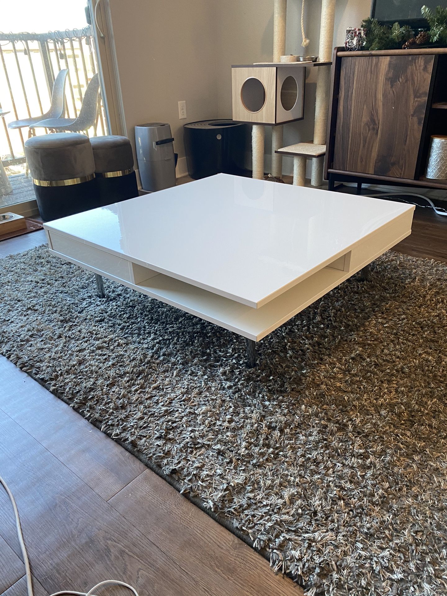IKEA TOFTERYD coffee table, high gloss white