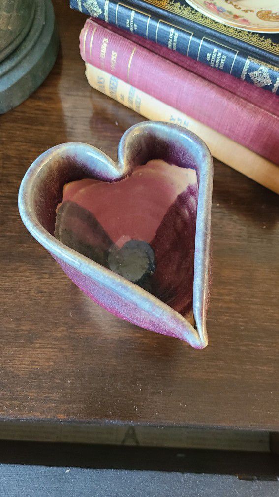 Handmade Heart-shaped Pottery Bowl