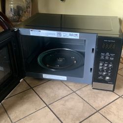 Panasonic. 900w high power microwave