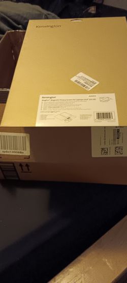 Laptop privacy screen.